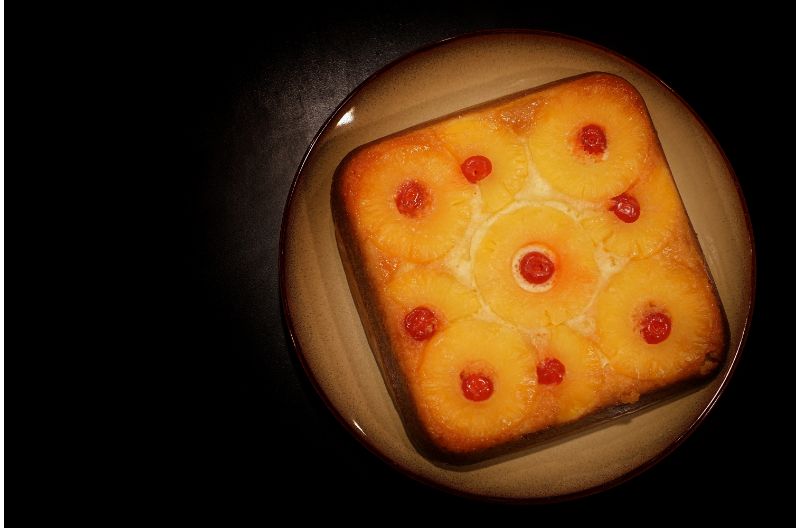 cake of pineapple upside down